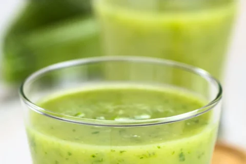 Soupe froide courgette-menthe