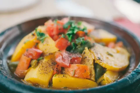 Tajine de légumes aux abricots