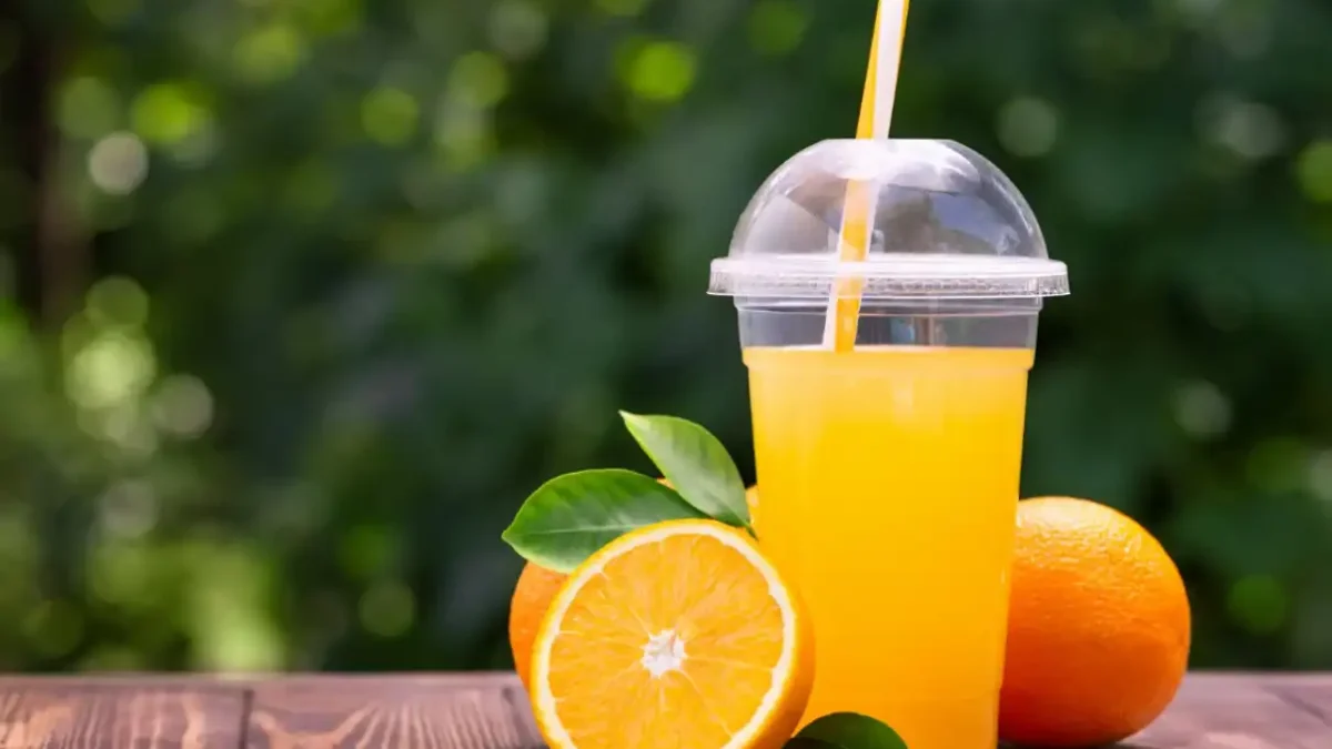 Ce presse-agrumes électrique à petit prix est l’allié idéal pour savourer des jus d’agrumes frais tout l’été