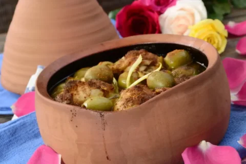 Tajine de poulet au citron confit et olives